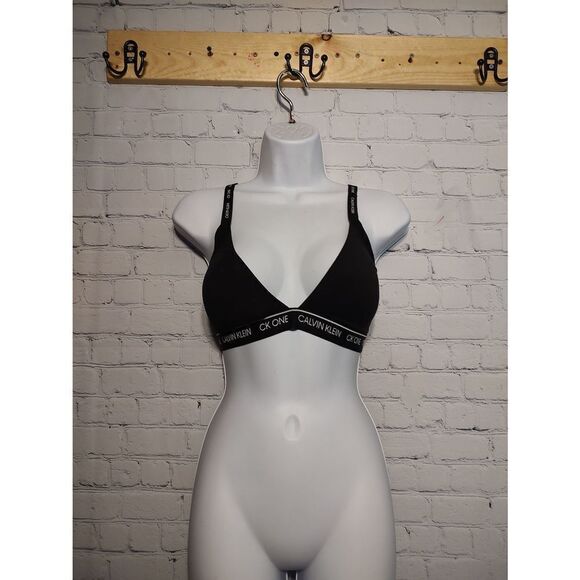 Calvin Klein lined bralette medium - Picture 1 of 3